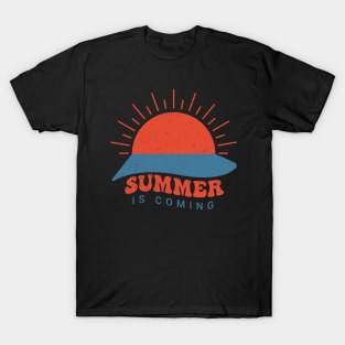 summer is coming T-Shirt